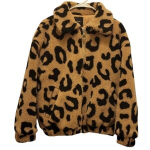 Forever 21 Thick Leopard Print Jacket